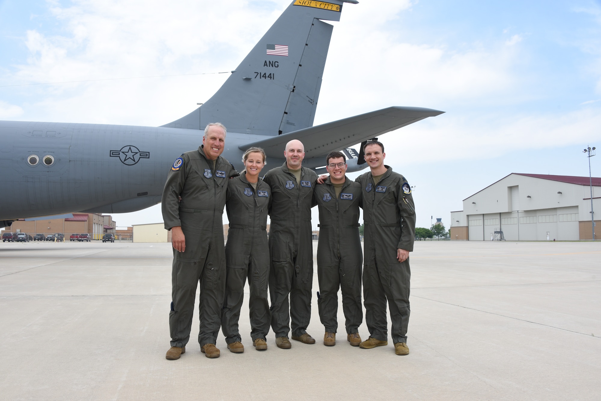KC-135 crew