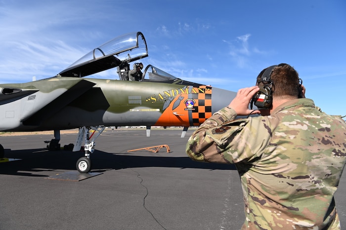 pilot and crew chief