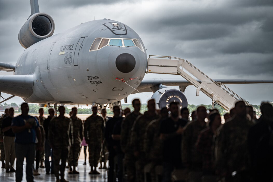Final goodbye of the KC-10 Extender