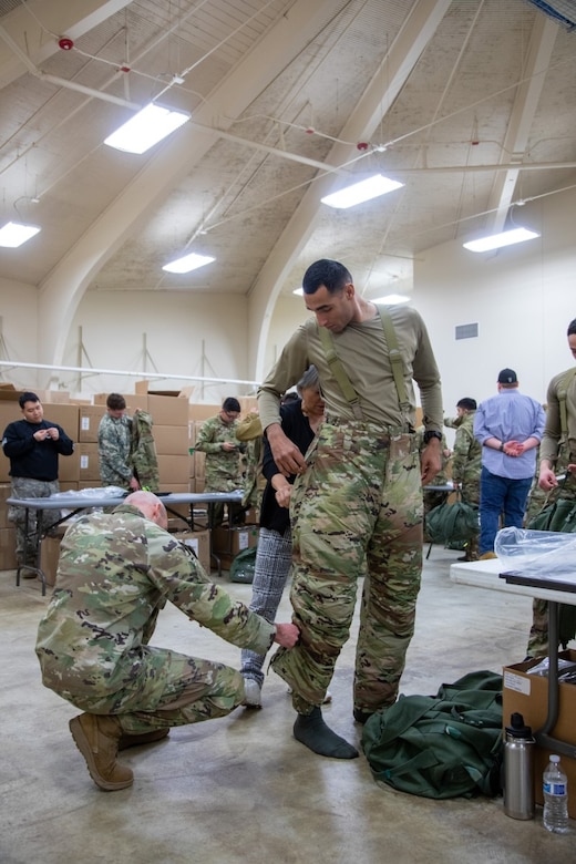 Excitement Heating Up Over New Extended-Cold-Weather Gear - Army Education  Benefits Blog