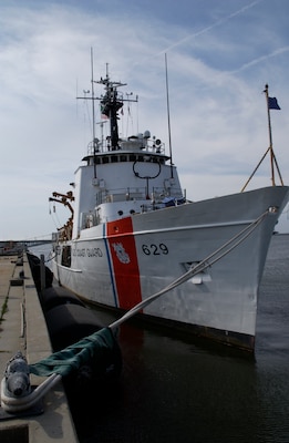 The U. S. Coast Guard Cutter Decisive home ported in Pascagoula, Miss., is one of two medium endurance cutters assigned to the eighth district.
(U.S. Coast Guard photo/Petty Officer 3rd Class Casey Ranel)