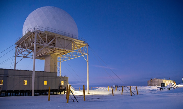 Alaskan NORAD Region, Alaskan Command and Eleventh Air Force visit Point Barrow Long Range Radar Site.