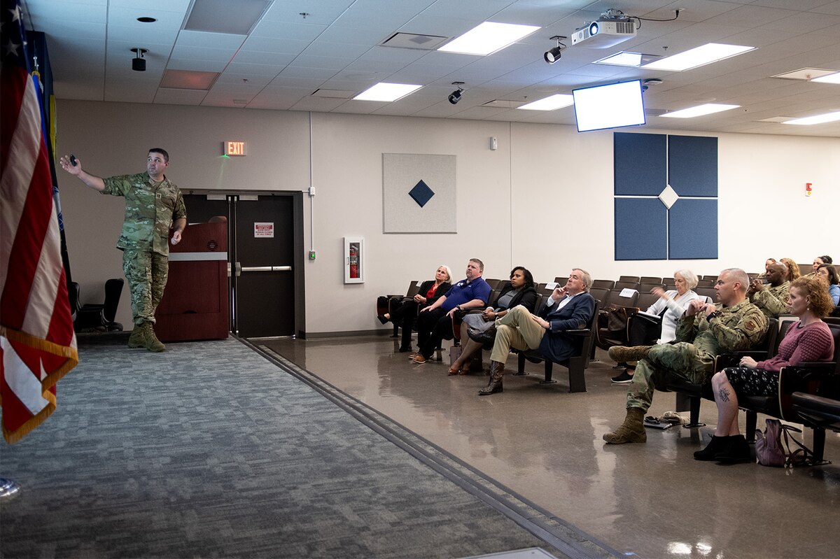 Maxwell Honorary Commanders briefed on pacing threats, national