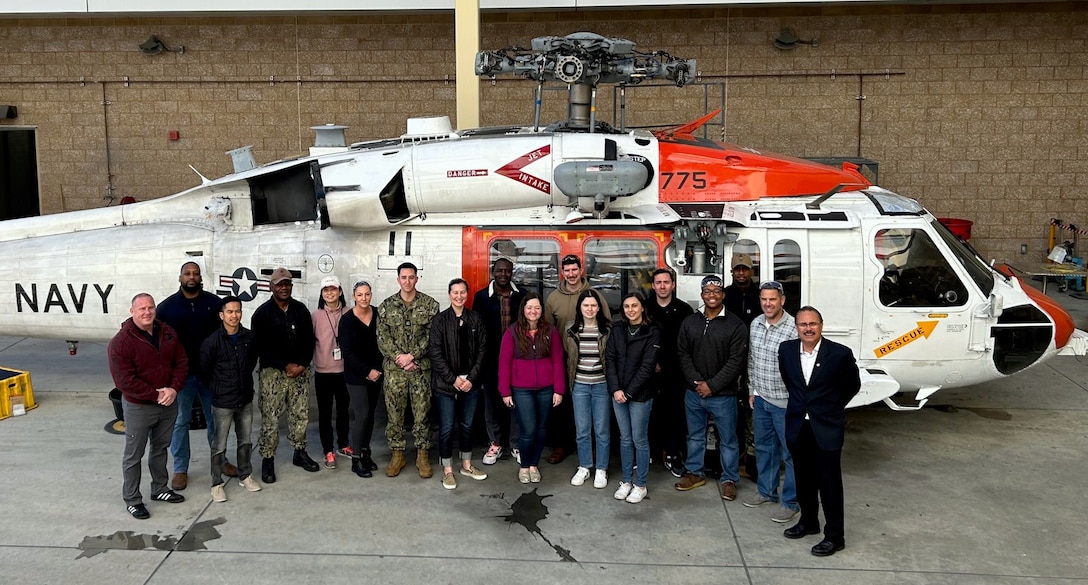 USS Boxer Supply Department learns from DLA Aviation at San Diego Deputy Commander