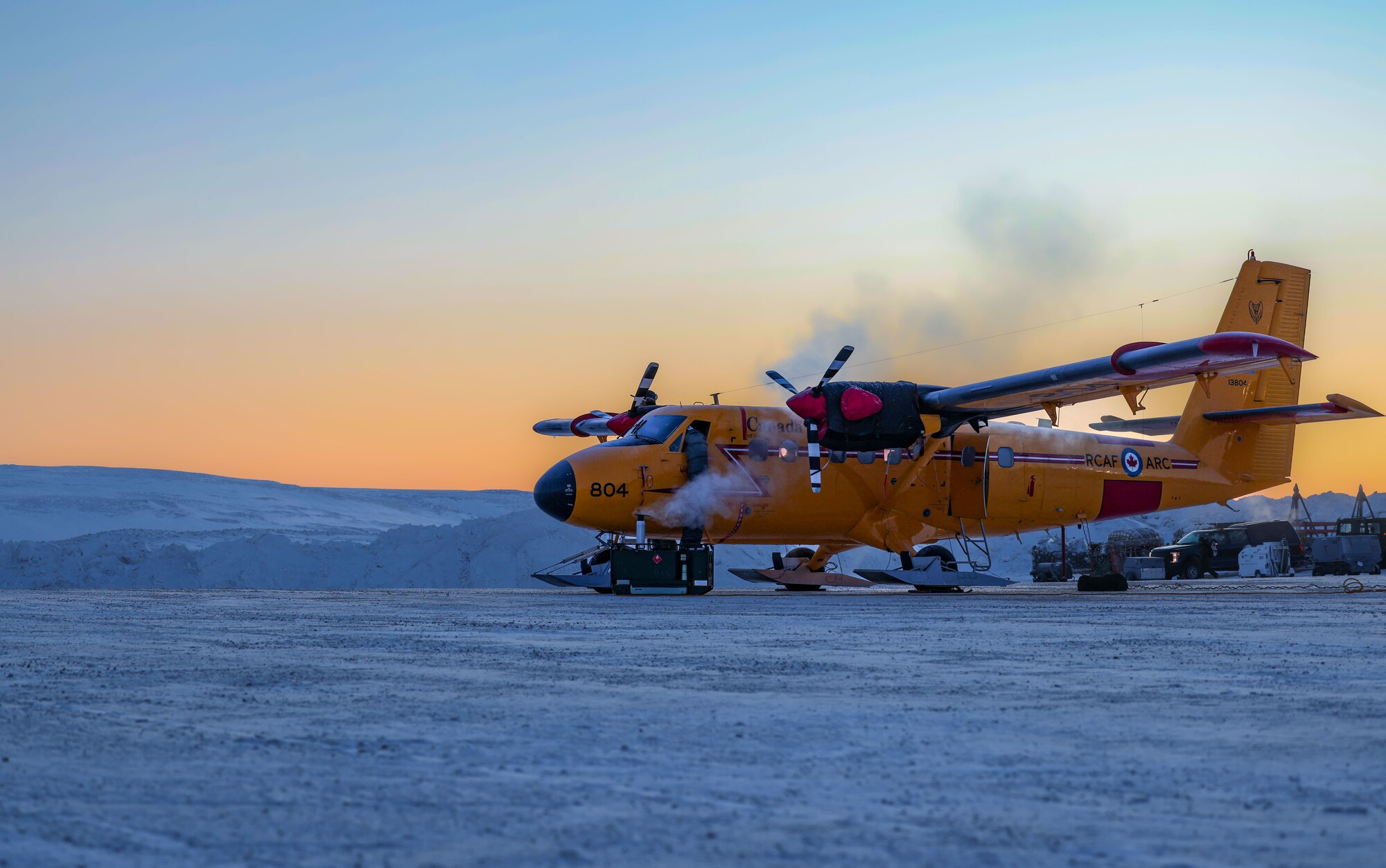 De Havilland Canada CC-138 “Twin Otter” aircraft from the 440 Transport Squadron, Royal Canadian Armed Forces, sits at the landing area at Resolute Bay, Nunavut, Canada Feb. 25, 2023.