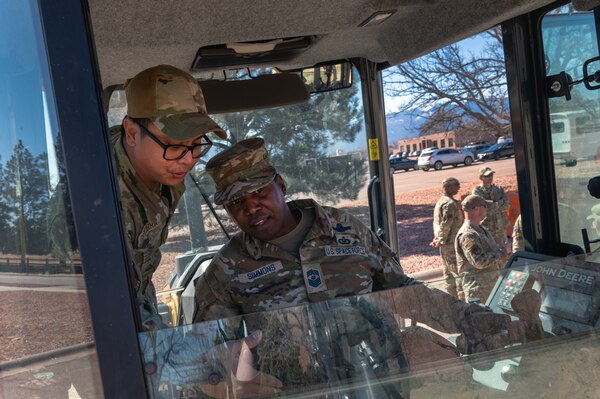 U.S. Space Force Lt. Gen. Stephen N. Whiting visits SBD 1