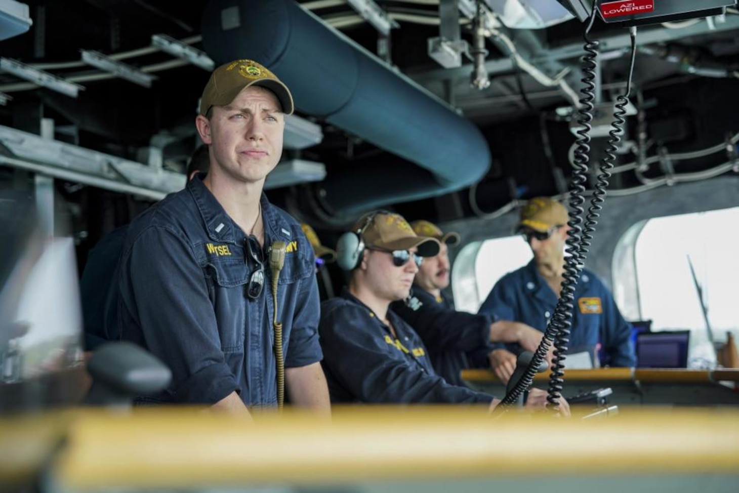 USS Oakland Sails Out of Changi Naval Base