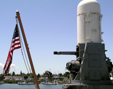 An MK15, 20mm Close-In Weapons System (CIWS) onboard a U.S. Coast Guard High Endurance Cutter, is ready to take aim against air targets, on May 8, 2004.