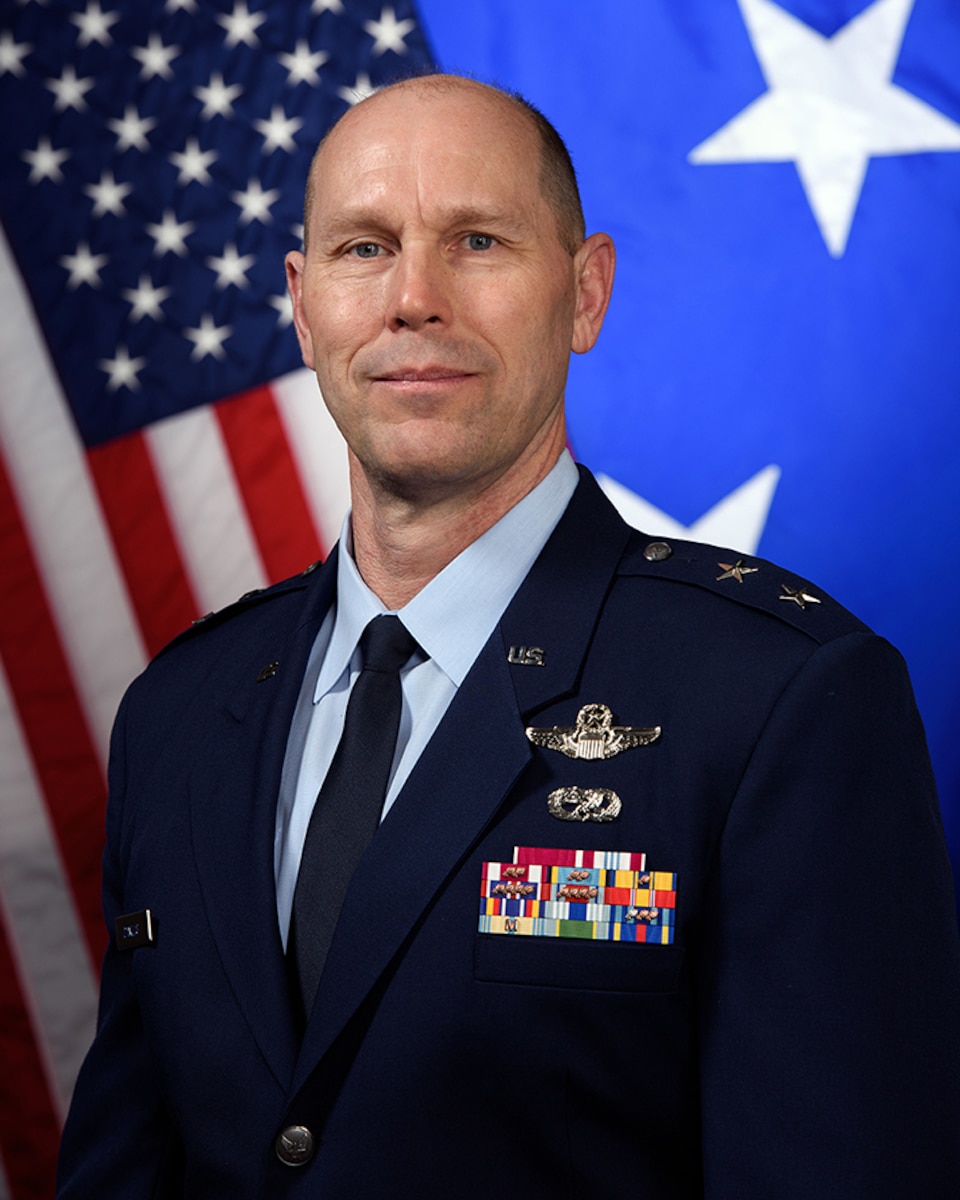 This is the official portrait of Maj. Gen. Troy Daniels.