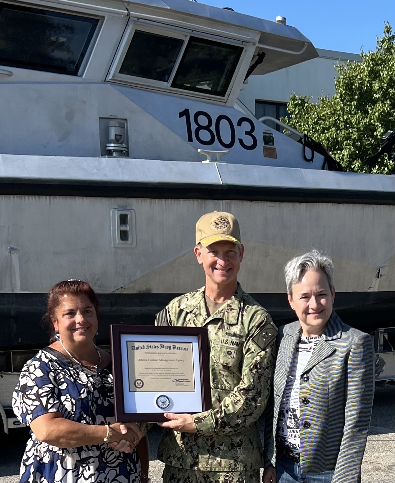 Navy Reserve honors DCMA duo for outstanding support > Defense Contract ...