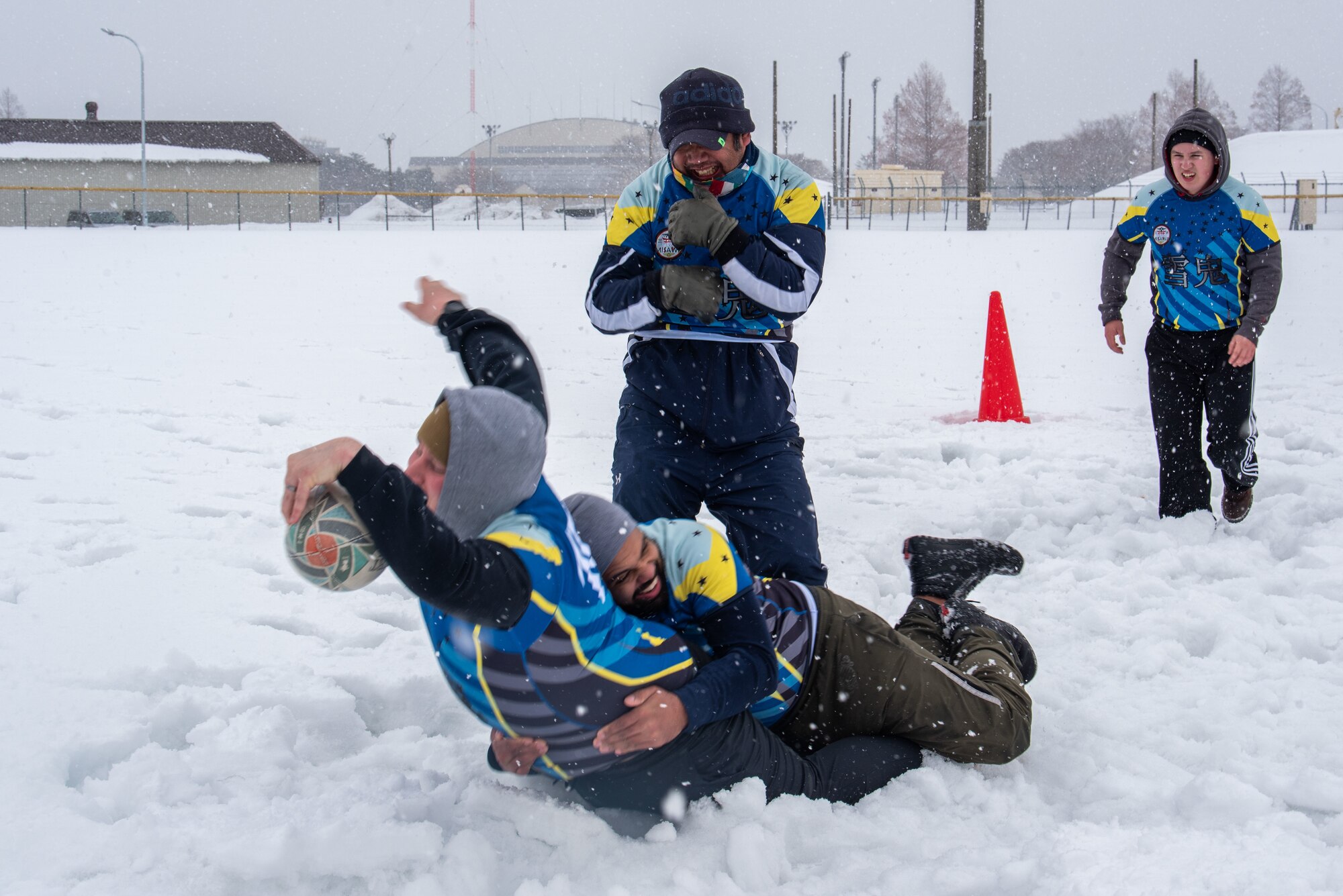 Member of Misawa rugby team gets tackled