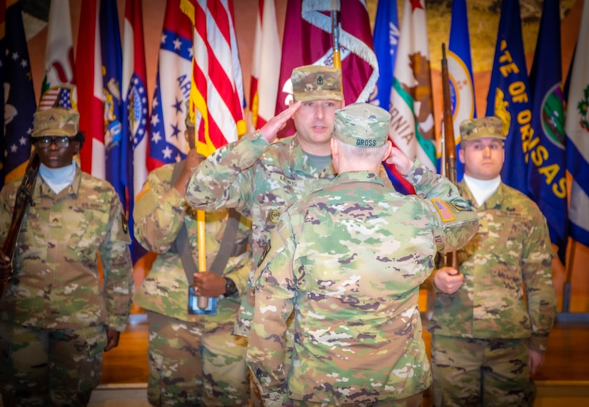 Soldiers take part in change of responsibility ceremony