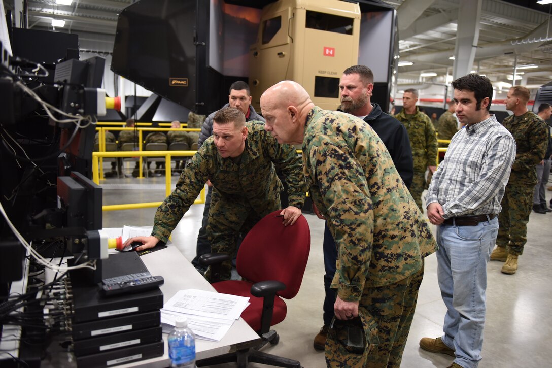 CMC is given a demonstration of the simulation equipment at MARDET FLW.