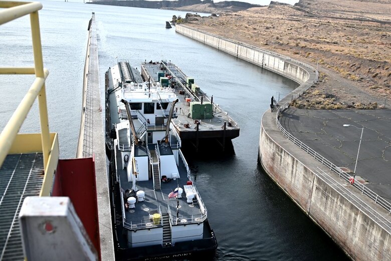 When the McNary navigation lock went into service in 1954, over 500,000 tons of cargo moved through it within its first year. Over the decades, the amount of river traffic has only increased. During the fiscal year of 2021, more than 5.6 million tons of commodities, mostly grain and petroleum products, passed through the McNary navigation lock.
