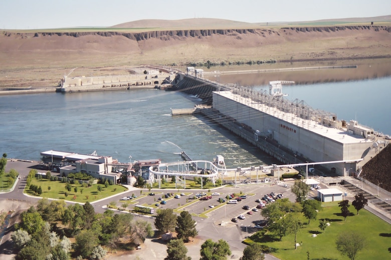 McNary Lock and Dam includes an 86-foot-wide, single-lift navigation lock, a 1,310-foot-long spillway with 22 vertical lift gates and a powerhouse with 14 hydroelectric generator units. All of this was designed by the USACE Portland District.