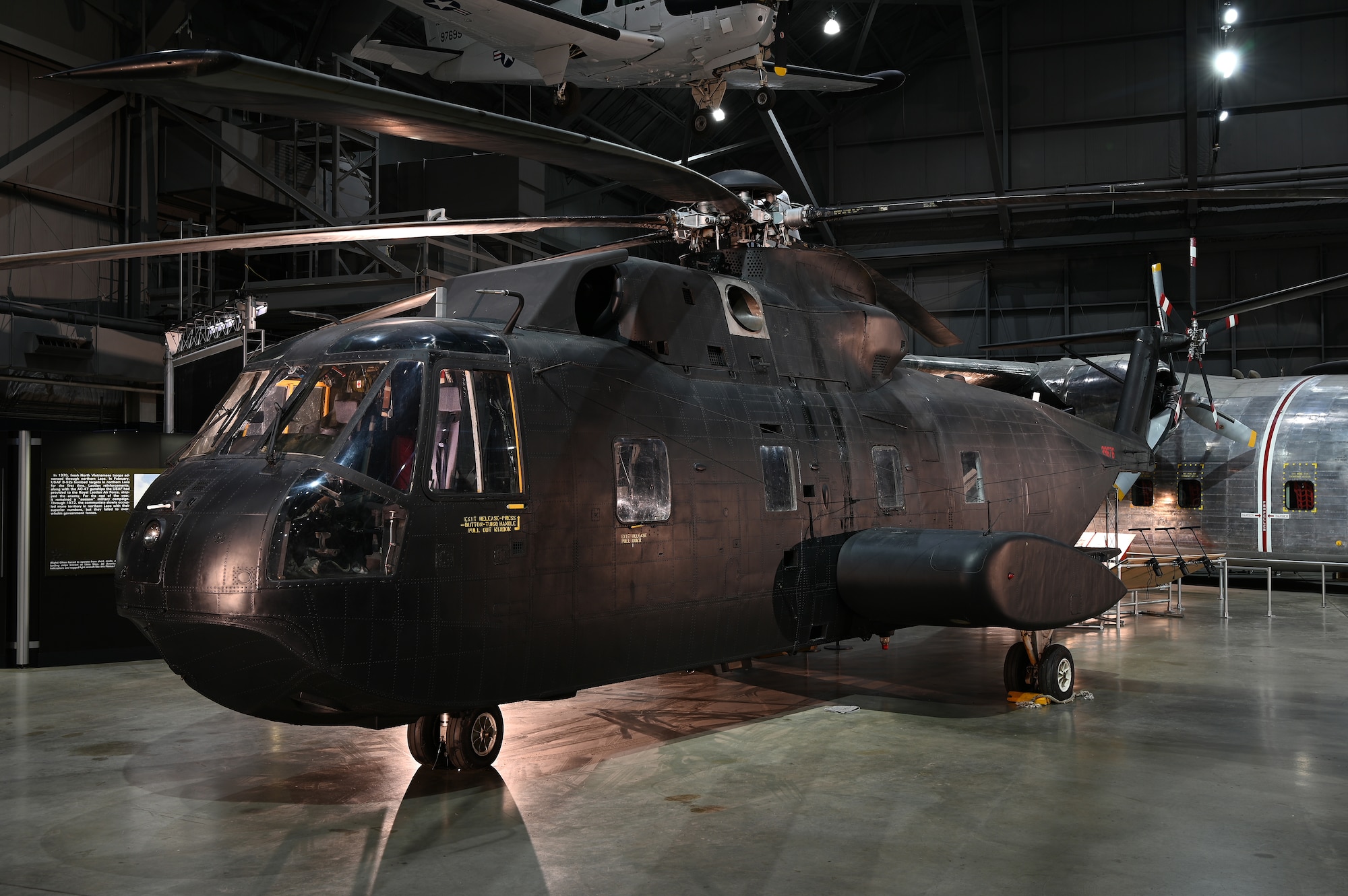 Sikorsky CH-3E(Black Mariah)