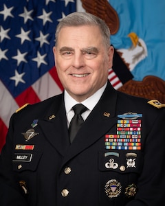 Chairman of the Joint Chiefs of Staff Army Gen. Mark A. Milley Official Photo. (DOD Photo by Chief Petty Officer Carlos M. Vazquez II & Benjamin Applebaum)