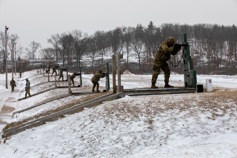 Army Reserve Soldiers conduct cold-weather qualification