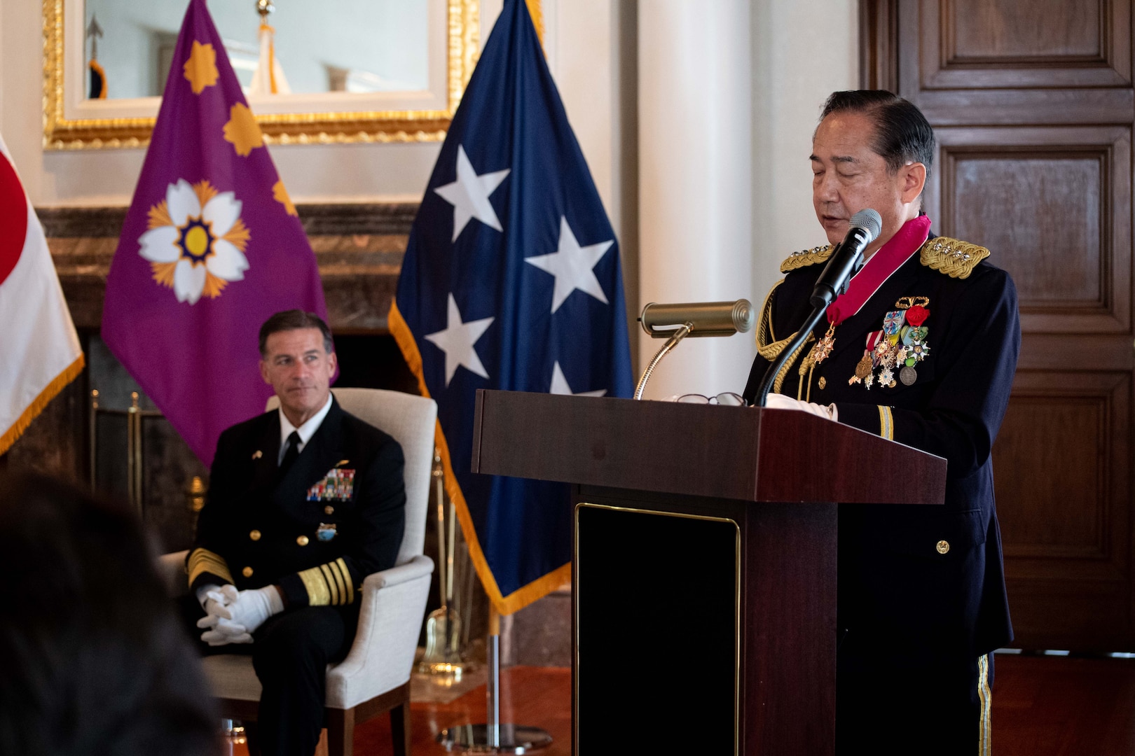 U.S. Indo Pacific Commander Presents Gen. Yamazaki with Legion of