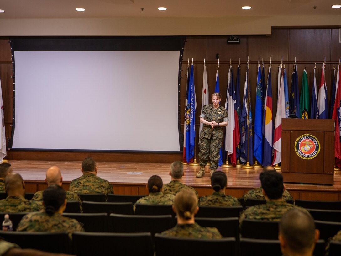 Medical Officer of the Marine Corps Rear Adm. Pamela Miller briefs U.S. Navy corpsmen with Marine Forces Reserve