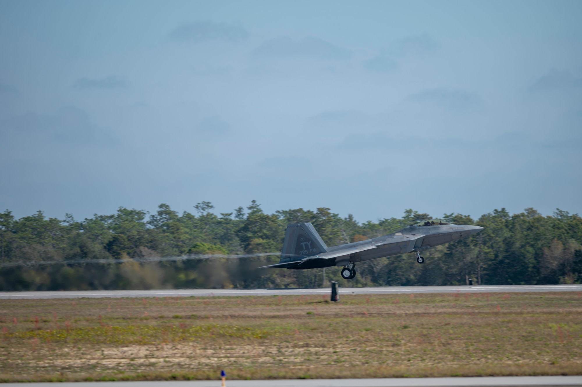 F-22 Raptor takes off