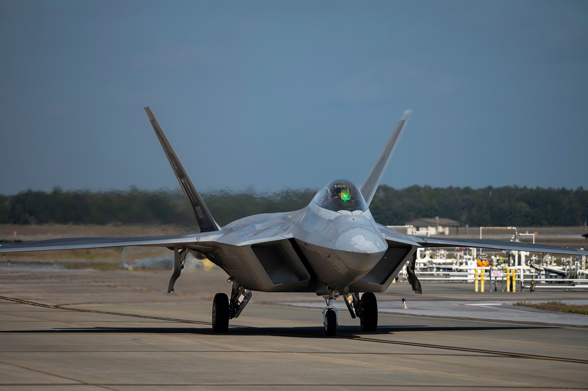 F-22 Raptor taxis the flight line