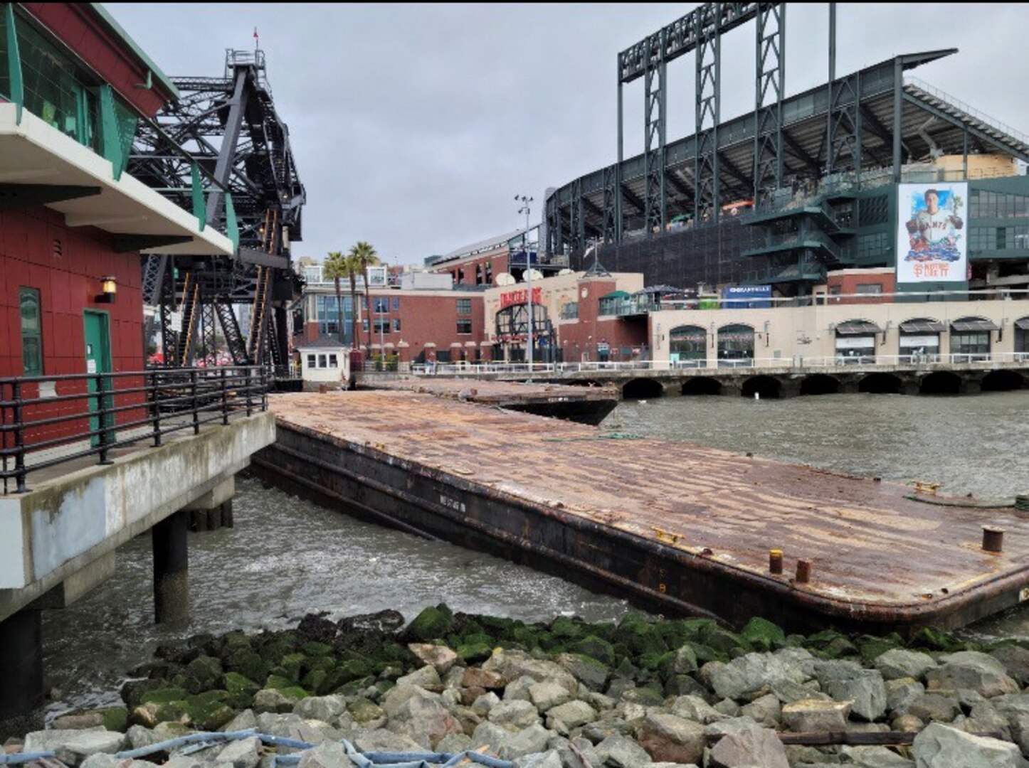 San Francisco Bay Area storm causes navigational issues, Coast Guard