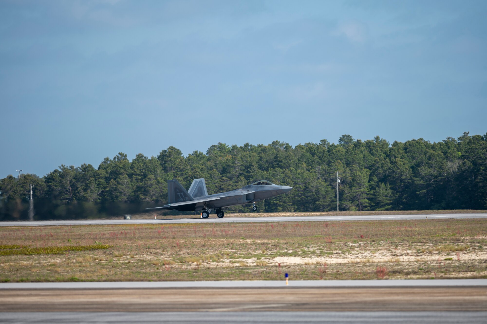 F-22 Raptor takes off