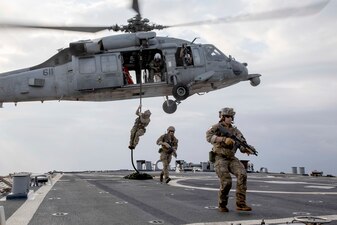USS Decatur (DDG 73) conducts VBSS training in the Philippine Sea.