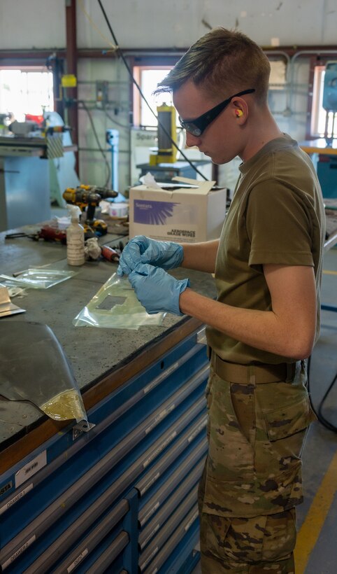 HH-60G Pave Hawk Plexiglass repair