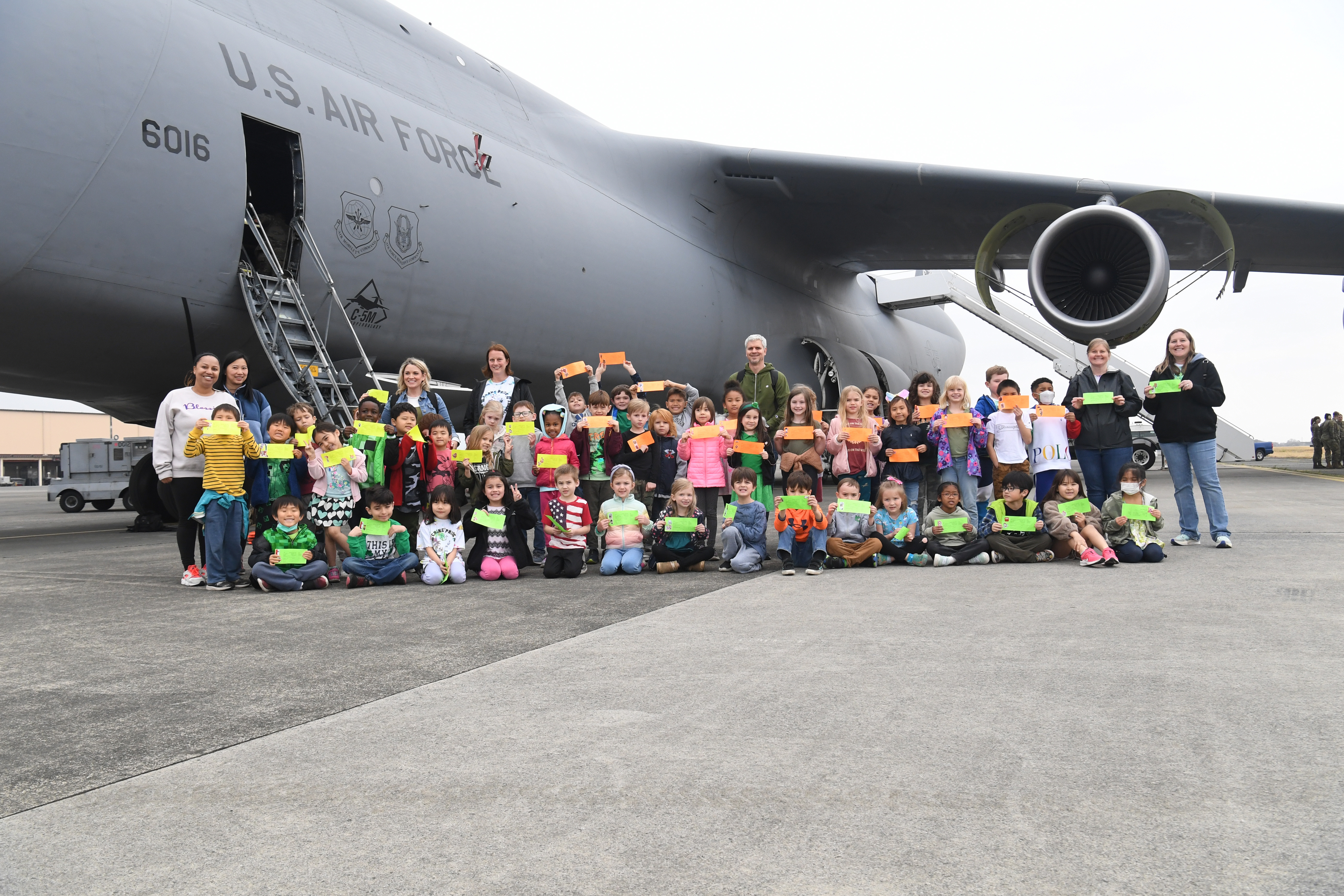 Yokota kids visit AMC and board C-5M Super Galaxy > 5th Air Force