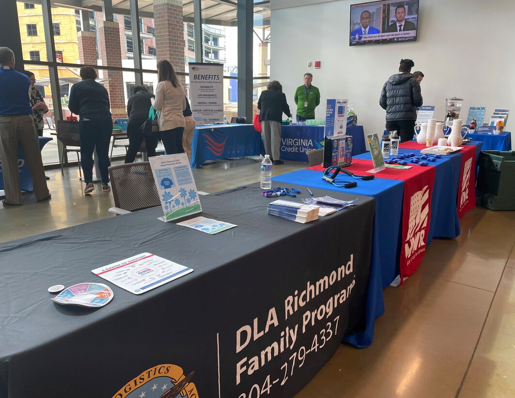 Information expo connects local business community to DSCR workforce.