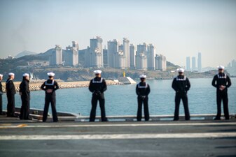 USS Nimitz (CVN 68) pulls into Busan, Republic of Korea.