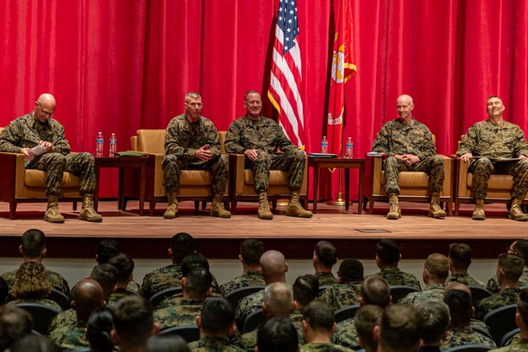 Senior leaders panel discusses Force Design 2030 initiative with students of Marine Corps University at Warner Hall, Marine Corps Base Quantico, Virginia, on March 2, 2023. (Photo by MCU CTR Thanh Truong)