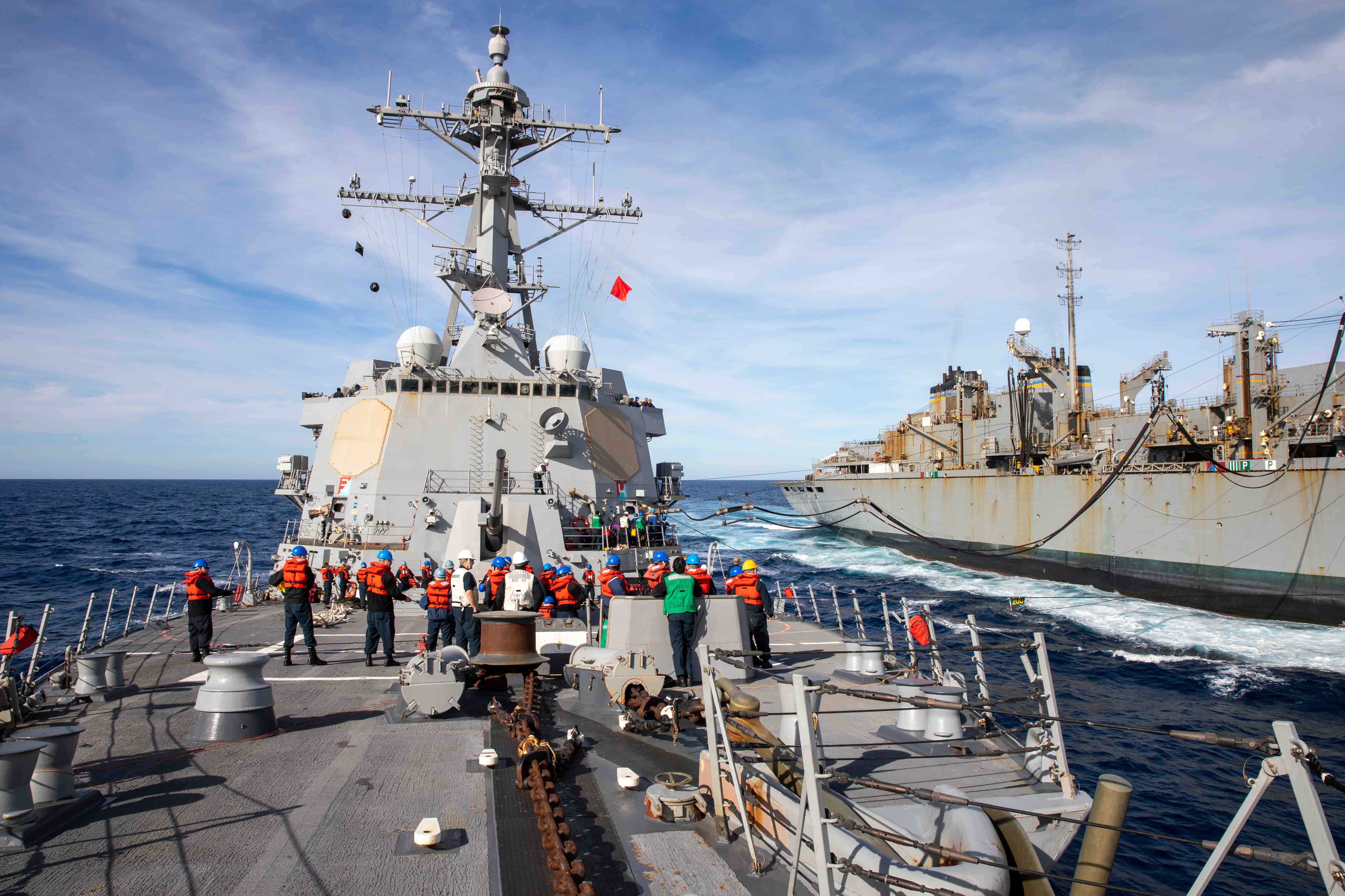 USS Nitze (DDG 94) replenishes from USNS Arctic (T-AOE 8).