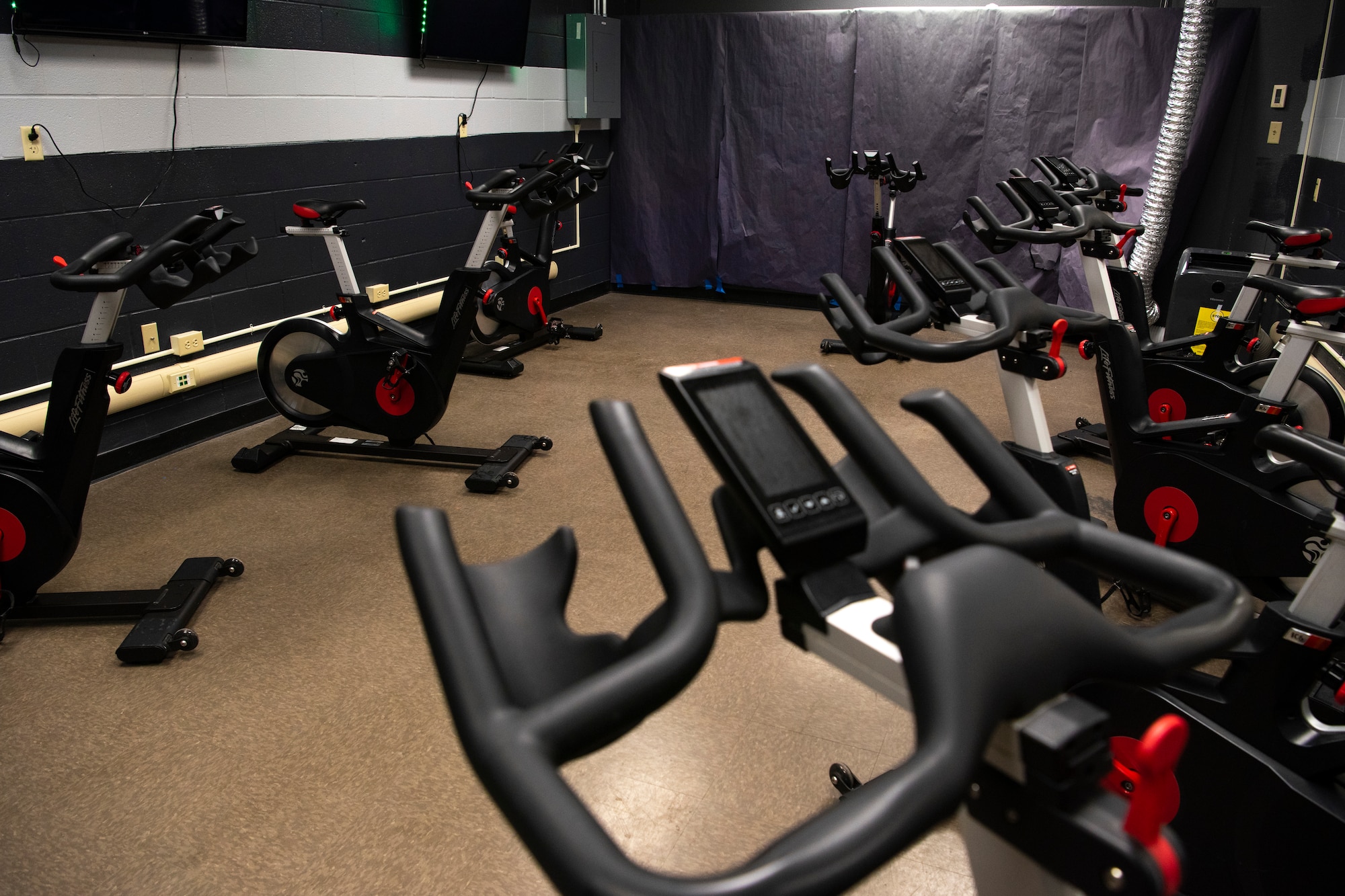 Renovations continue at the fitness center in Dyess Air Force Base, Texas, February 22, 2023. Infrastructure improvements in the fitness center are receiving updates to help provide a better workout environment. Leadership from the 7th Force Support Squadron are renovating their facilities to better meet Airmen’s needs and to align Airman and family support functions with the Chief of Staff of the Air Force Spouse’s Five and Thrive program. (U.S. Air Force photo by Airman 1st Class Alondra Cristobal Hernandez)