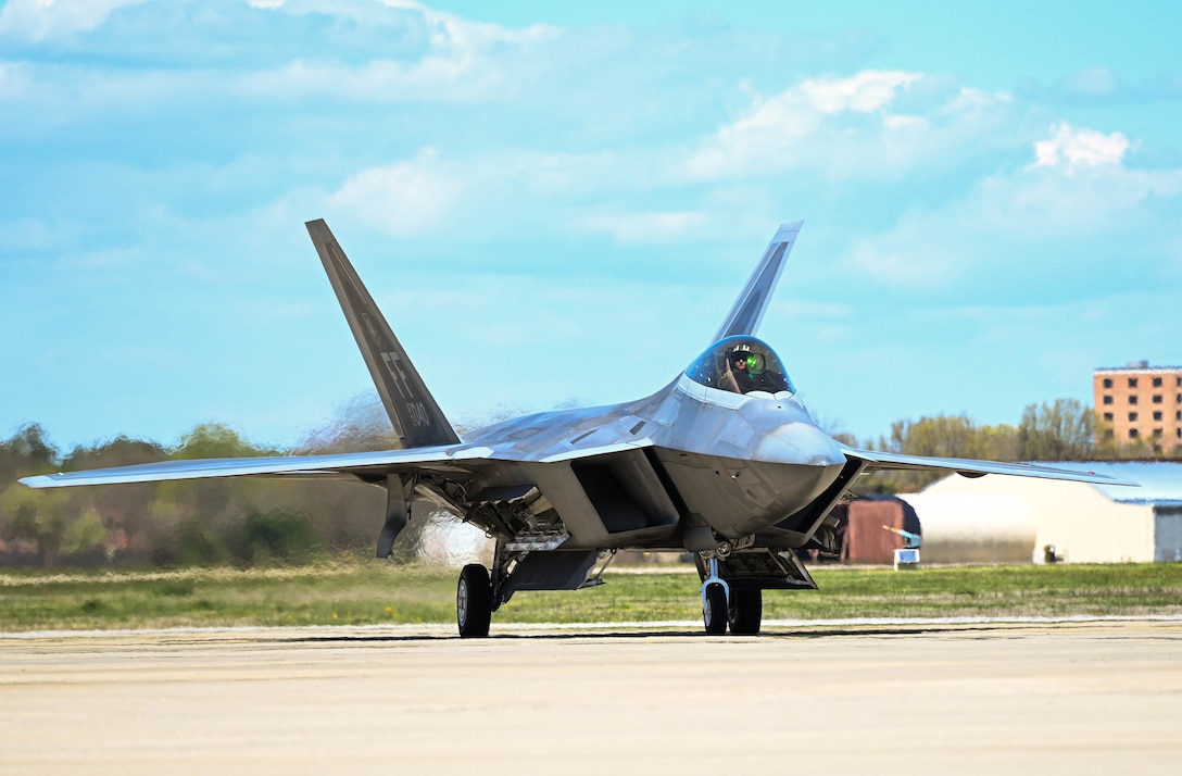 Lt. Col. Andrew Gray, 71st Fighter Squadron commander, taxis an F-22 Raptor