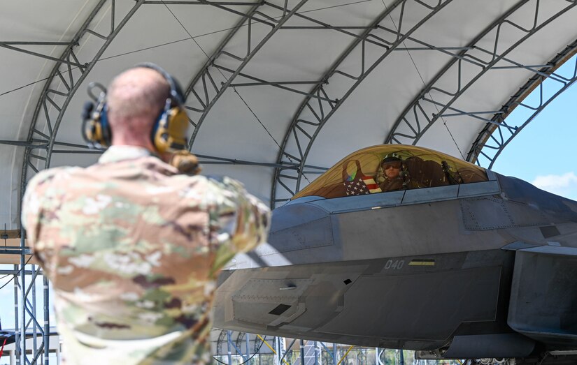 Lt. Col. gray parks the first F-22 Raptor
