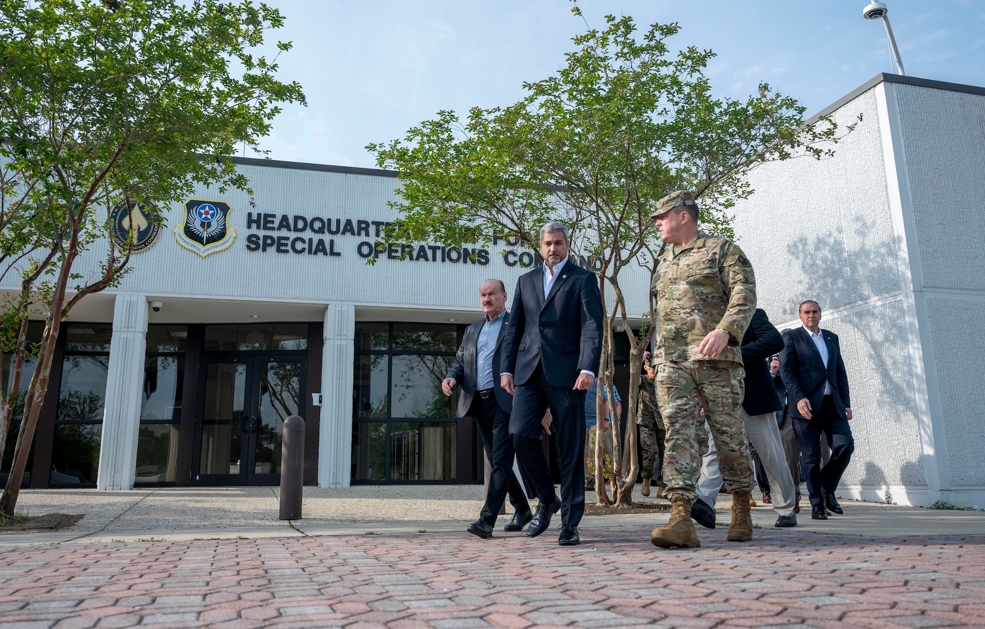 President Mario Abdo Benítez of the Republic of Paraguay visits Lt. Gen. Tony D. Bauernfeind, commander of Air Force Special Operations Command at AFSOC headquarters on Hurlburt Field, Fla., March 31, 2023.