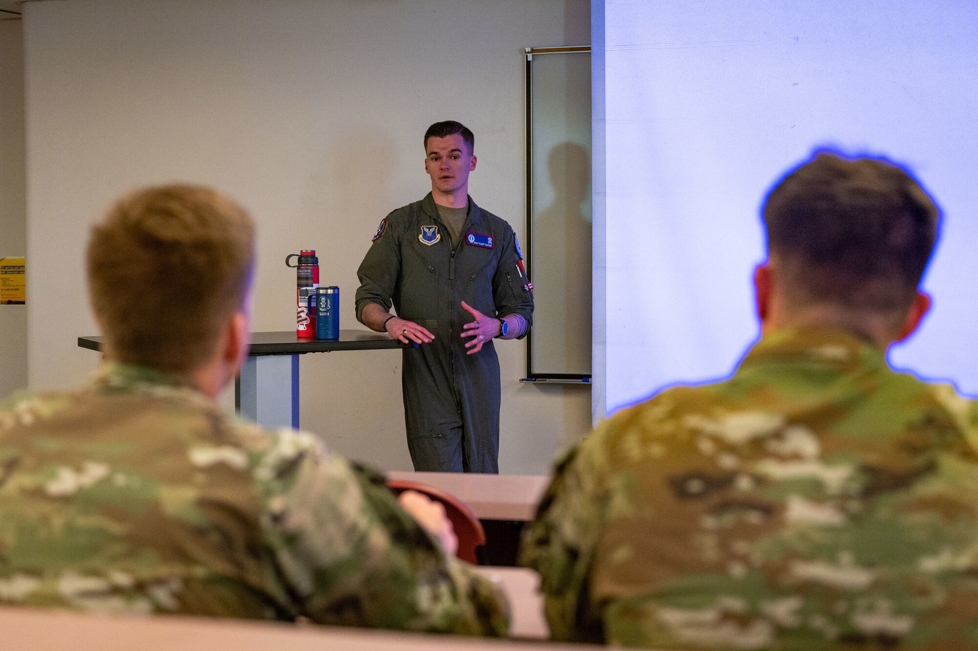 missileer talks to students