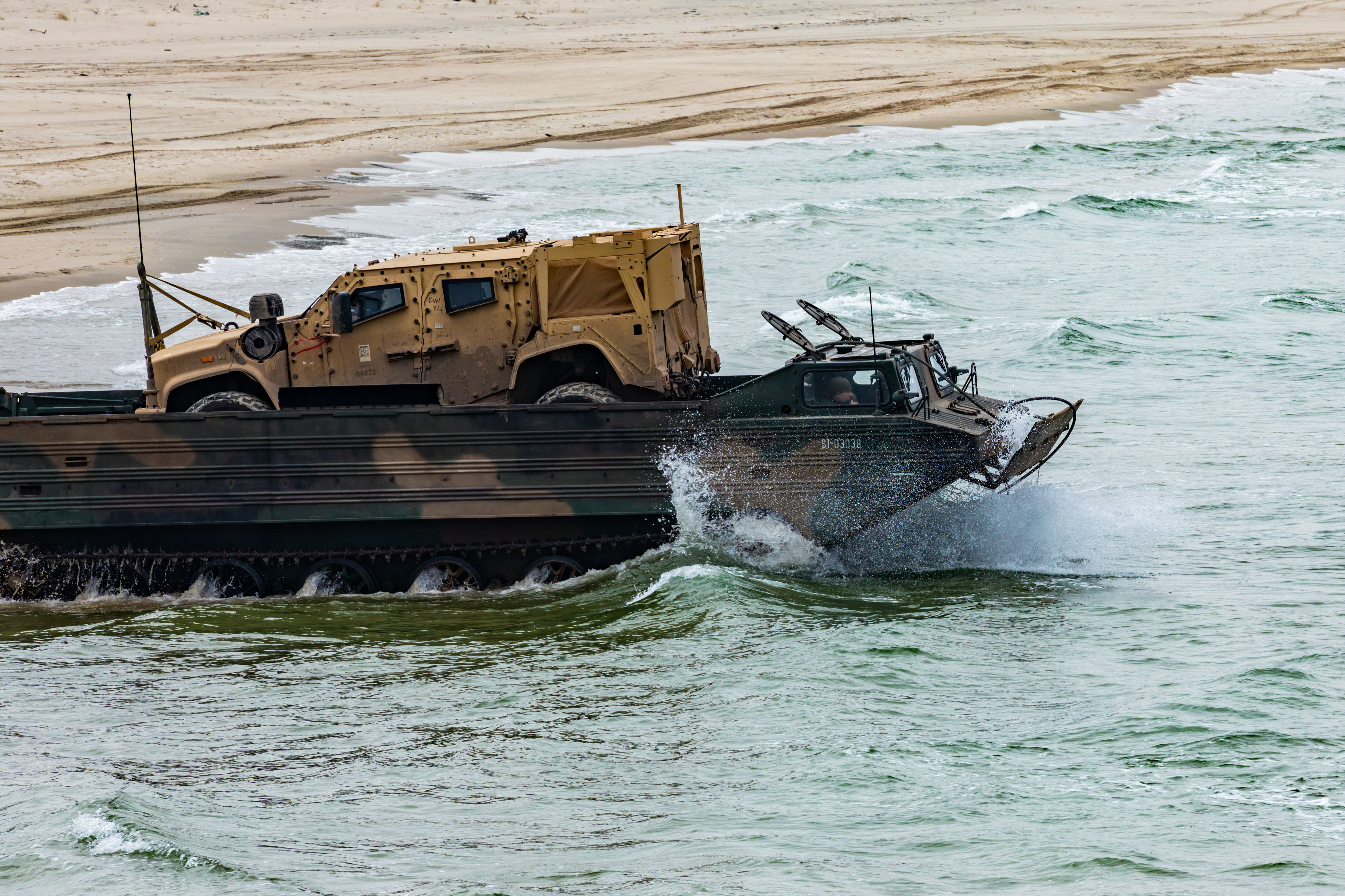 Amphibious vehicle, Watercraft, Land Transport & Military Uses