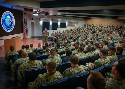 MCPON James Honea visits the Office of Naval Intelligence