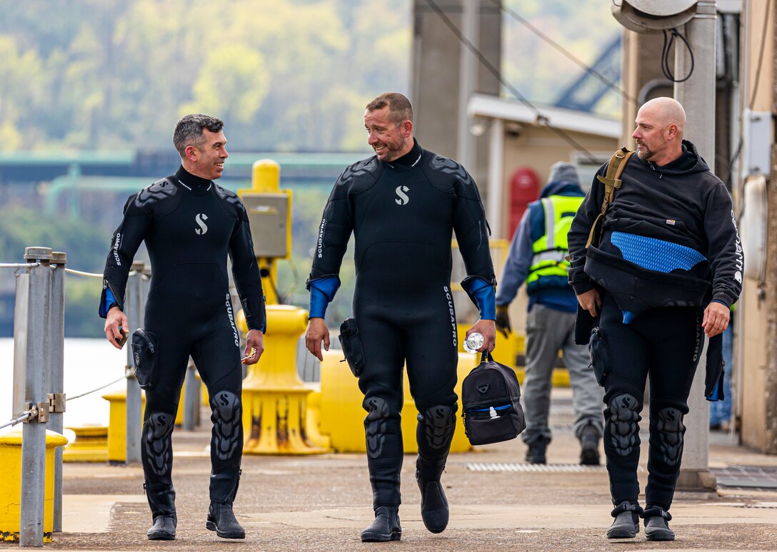 Divers at Braddock Locks and Dam