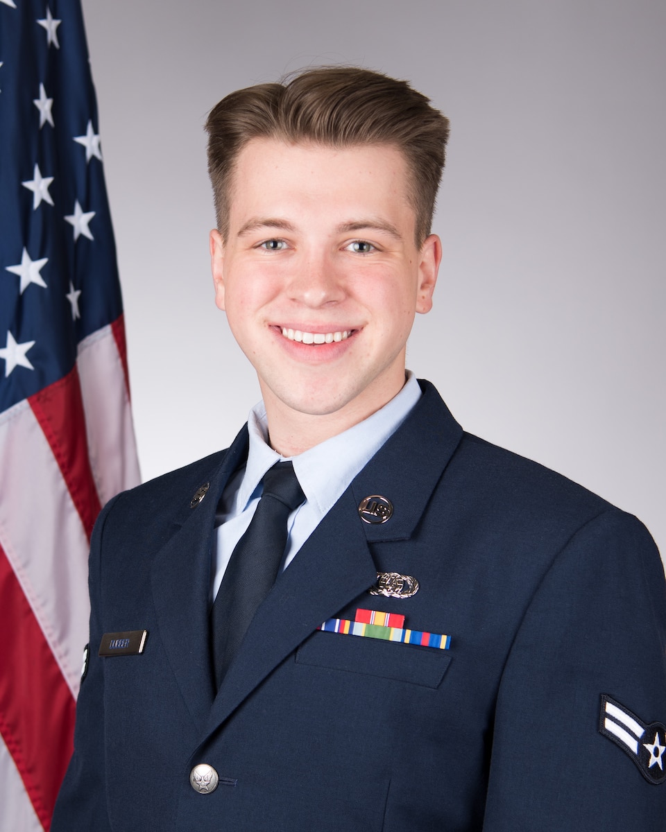 A1C Jared Dubber Official Photo, service dress