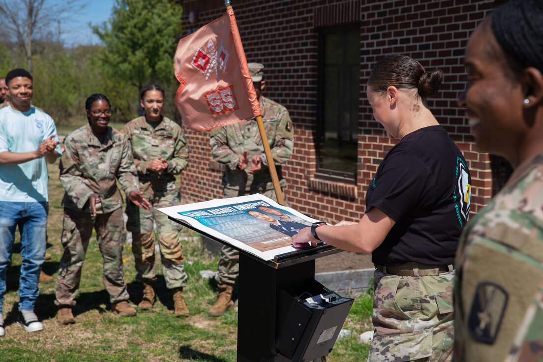 DVIDS - Images - 55th Signal Company Class B inspection [Image 4 of 8]