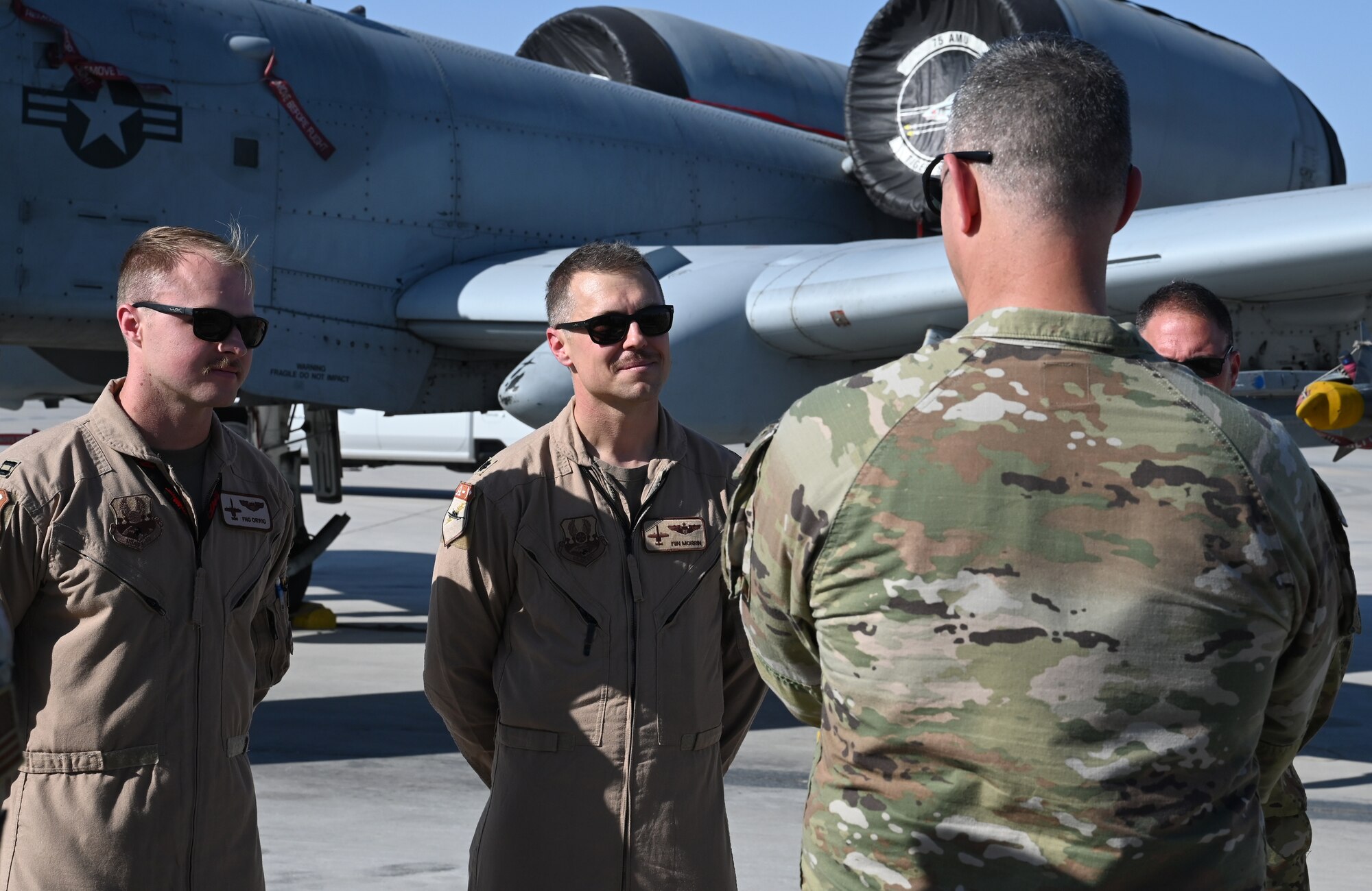 AFCENT commander visits Al Dhafra Air Base
