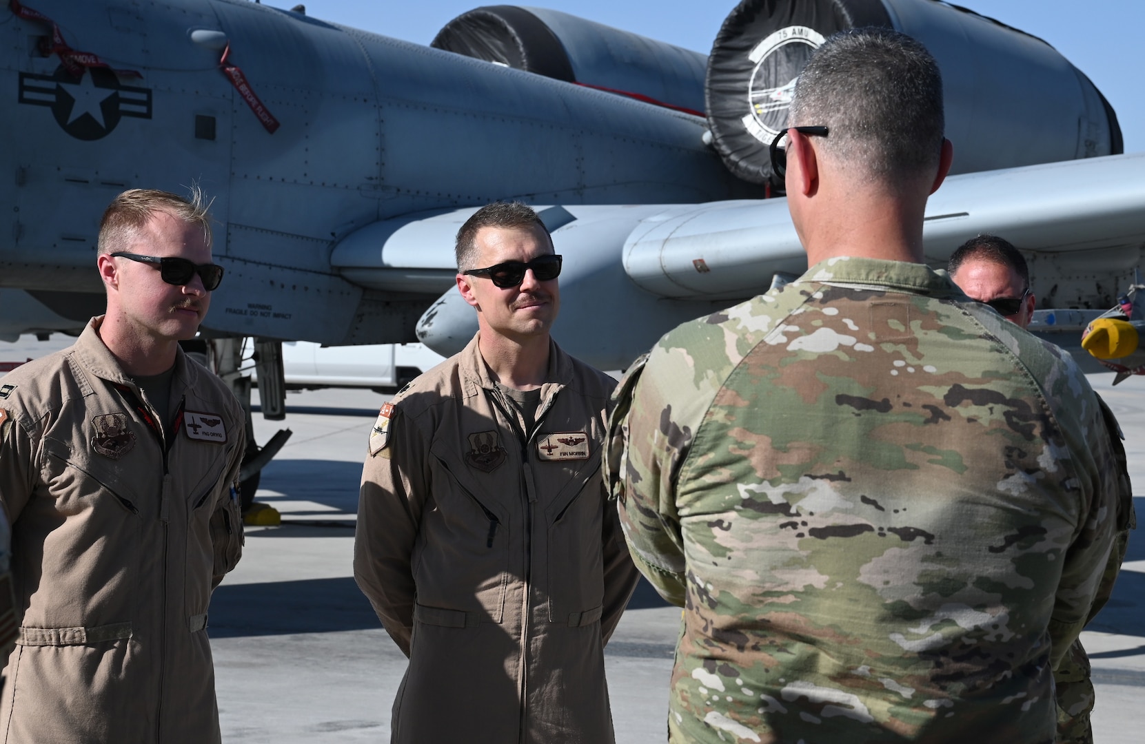 AFCENT commander visits Al Dhafra Air Base