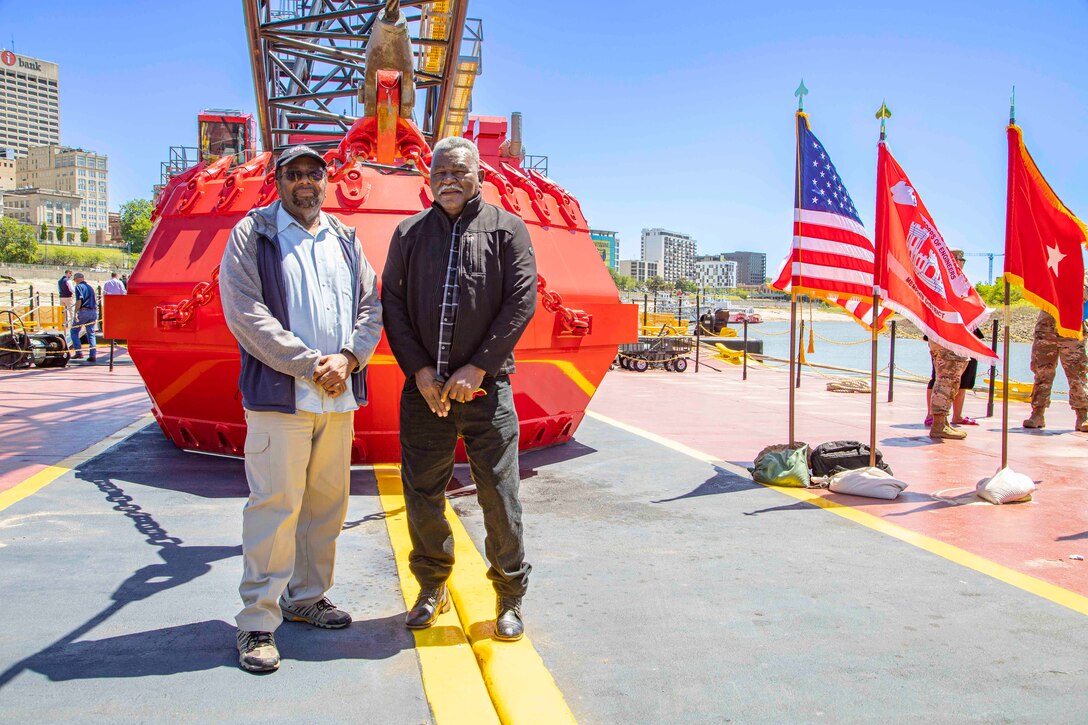 The U.S. Army Corps of Engineers Memphis District officially launched its new, $25.5 million Bank Grading Unit (BGU), “Grader 1”, with a May 2 christening ceremony on a boat ramp located in downtown Memphis, Tennessee.