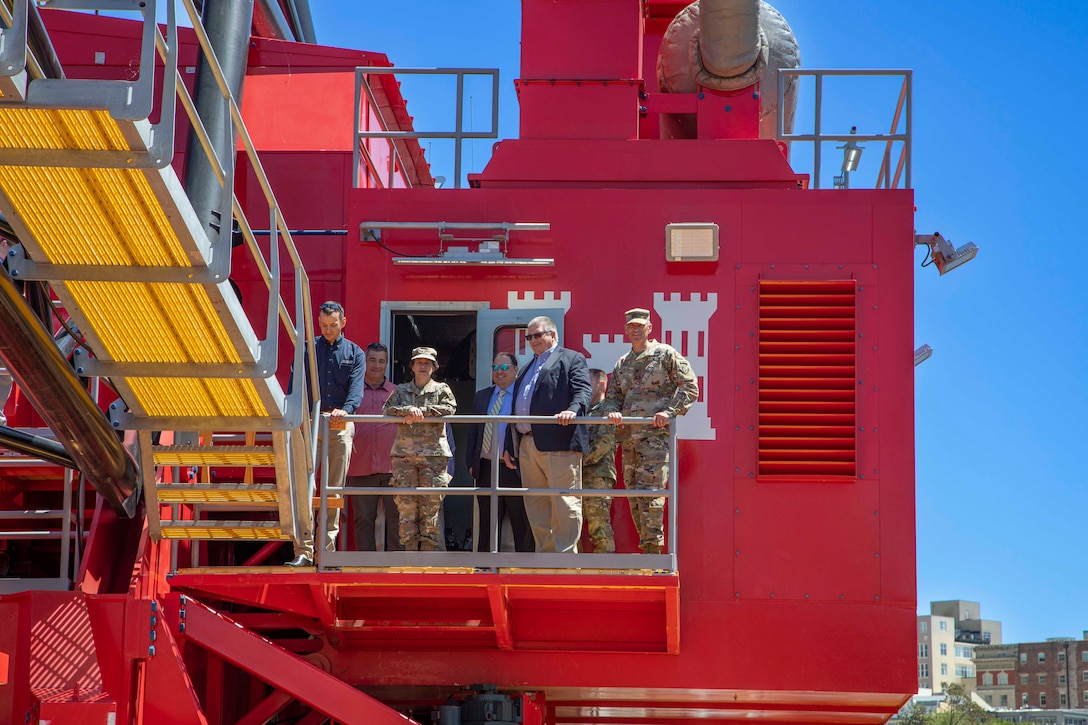 The U.S. Army Corps of Engineers Memphis District officially launched its new, $25.5 million Bank Grading Unit (BGU), “Grader 1”, with a May 2 christening ceremony on a boat ramp located in downtown Memphis, Tennessee.