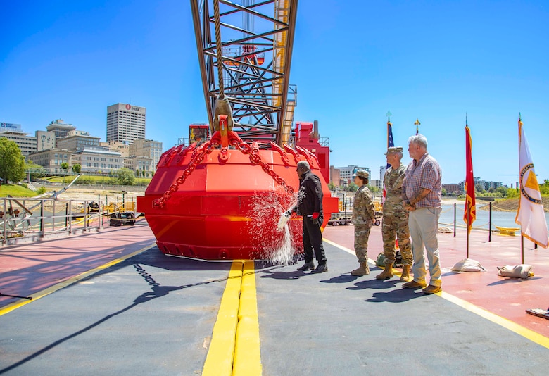 The U.S. Army Corps of Engineers Memphis District officially launched its new, $25.5 million Bank Grading Unit (BGU), “Grader 1”, with a May 2 christening ceremony on a boat ramp located in downtown Memphis, Tennessee.